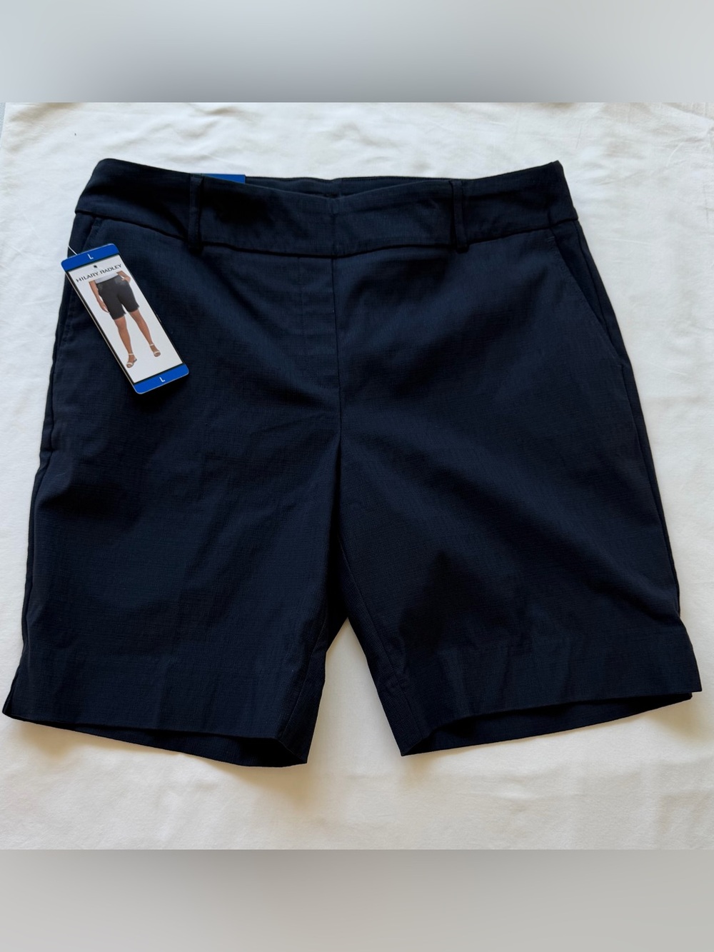 NWT Hillary Radley Navy Blue Mid-Rise Bermuda Shorts 9in. Inseam Size Large